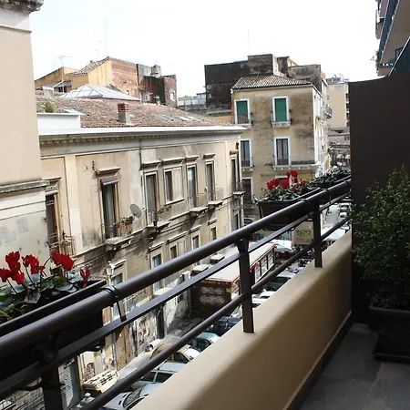 Apartment Domus Claudiae Catania
