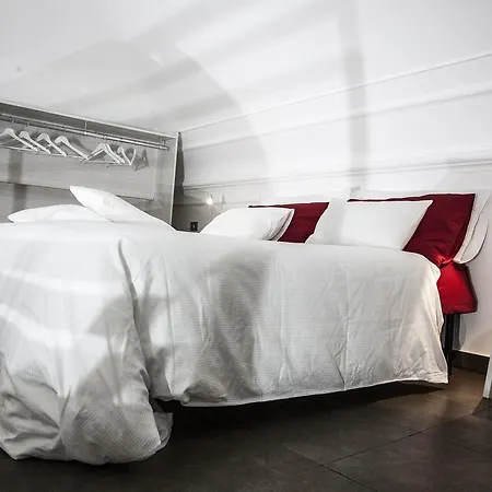 Domus Claudiae * Catania