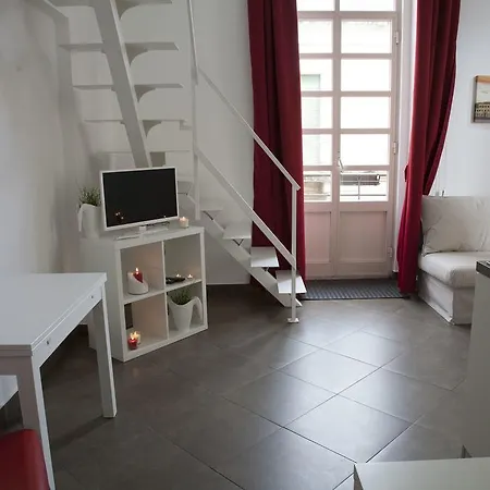 Domus Claudiae Apartamento