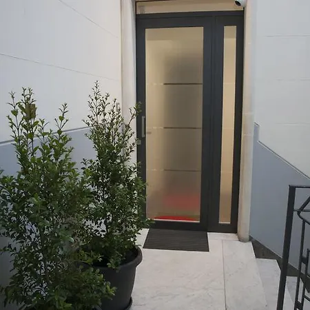 Domus Claudiae Apartment
